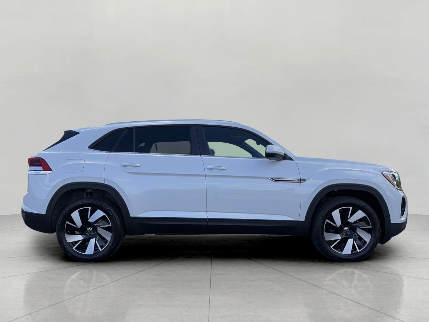 2026 Volkswagen Atlas Cross Sport 2.0T SE w/Technology 4MOTION