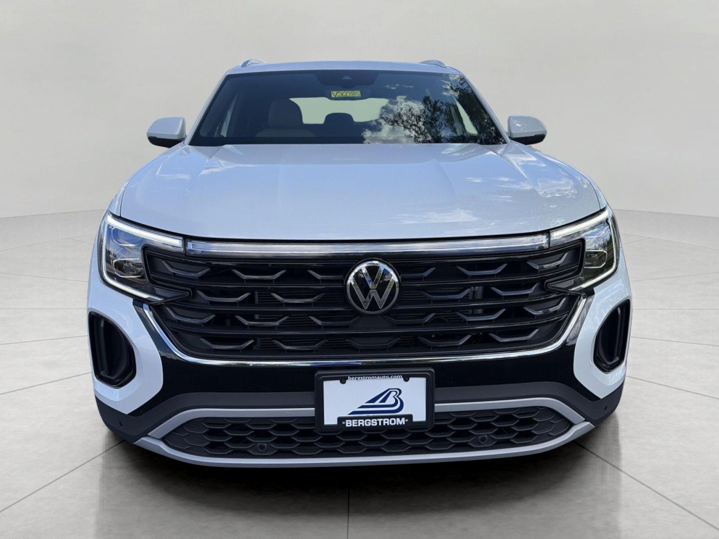 2026 Volkswagen Atlas Cross Sport 2.0T SE w/Technology 4MOTION