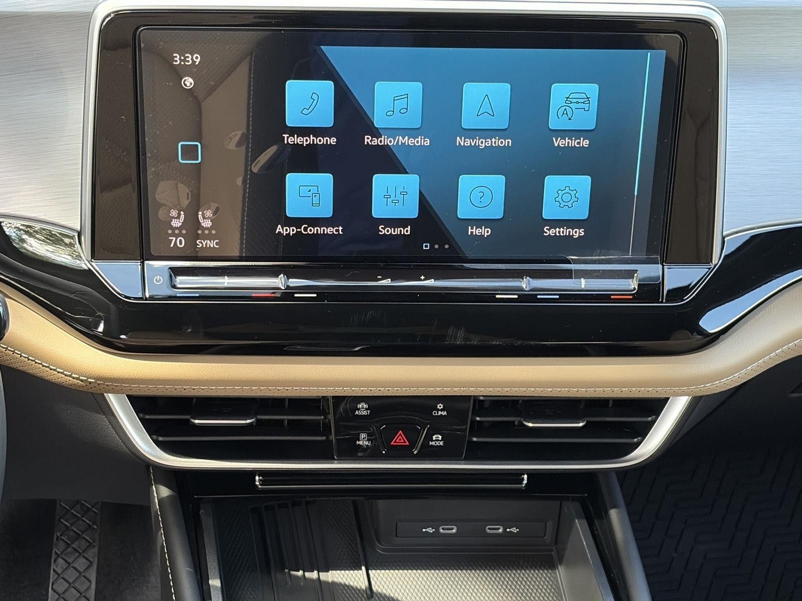 2026 Volkswagen Atlas Cross Sport 2.0T SE w/Technology 4MOTION