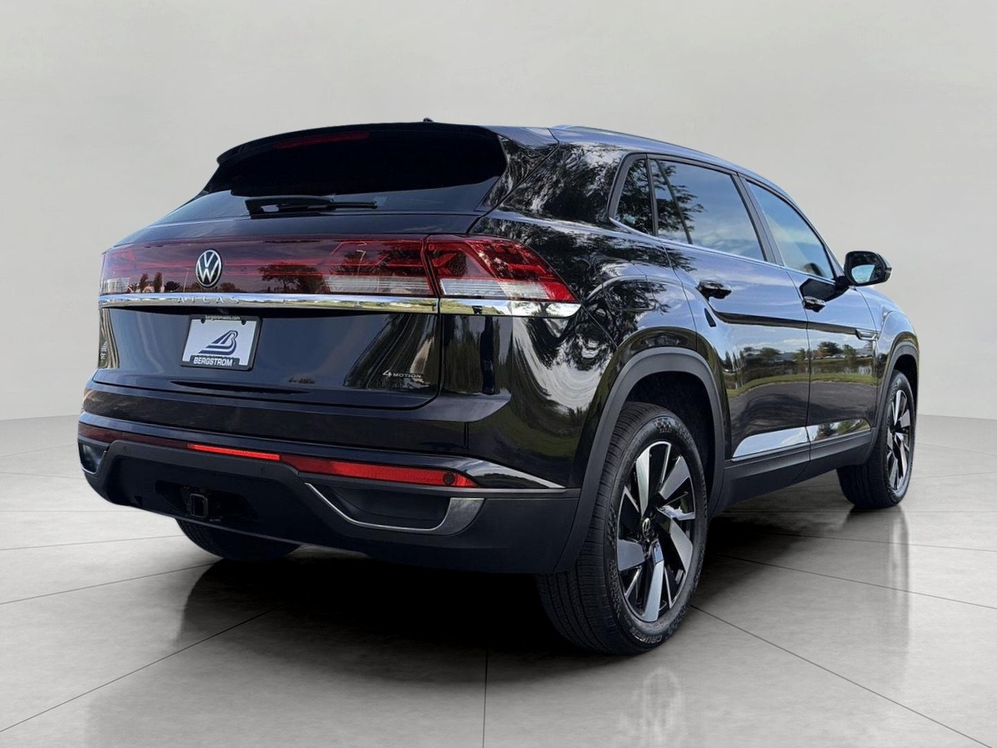 2026 Volkswagen Atlas Cross Sport 2.0T SE w/Technology 4MOTION