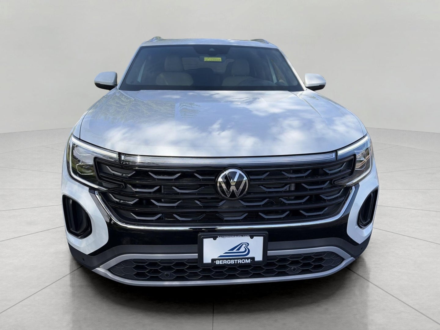 2026 Volkswagen Atlas Cross Sport 2.0T SE w/Technology 4MOTION
