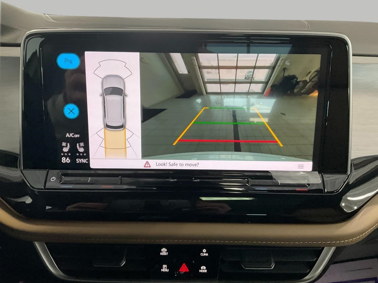 2026 Volkswagen Atlas Cross Sport 2.0T SE w/Technology 4MOTION