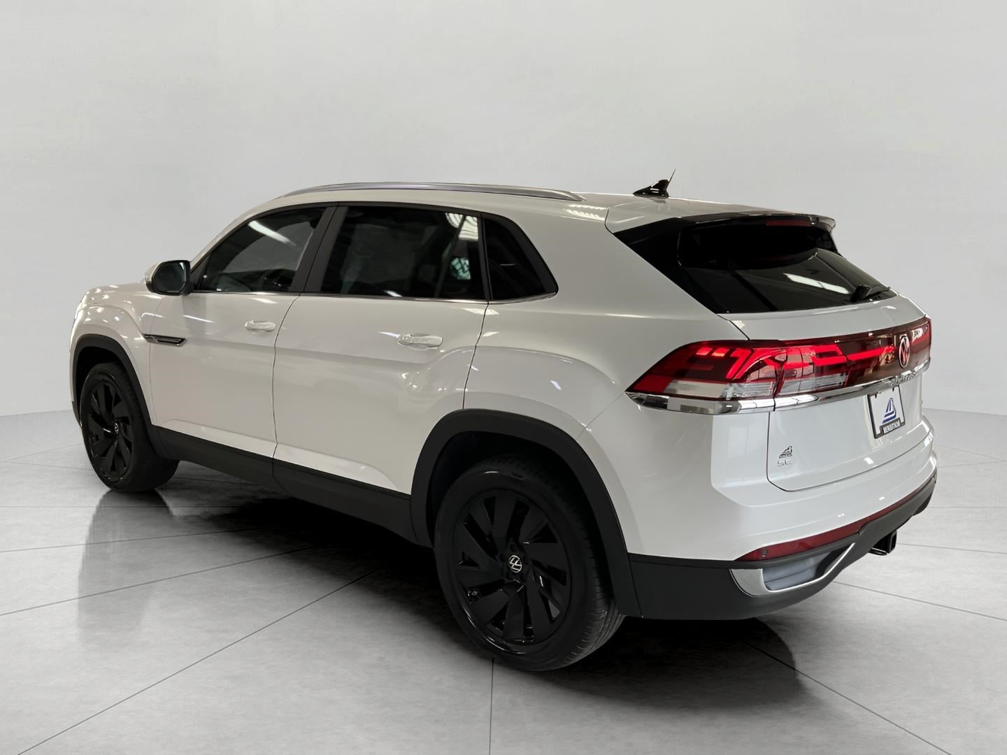 2026 Volkswagen Atlas Cross Sport 2.0T SE w/Technology 4MOTION