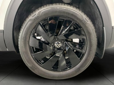 2026 Volkswagen Atlas Cross Sport 2.0T SE w/Technology 4MOTION