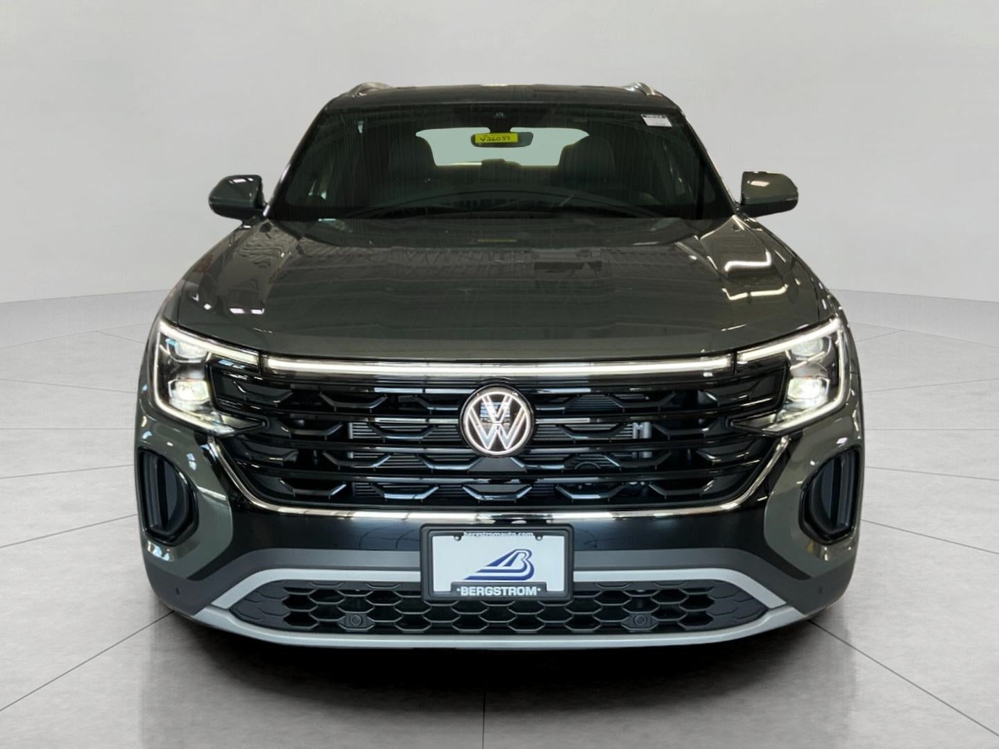 2026 Volkswagen Atlas Cross Sport 2.0T SE w/Technology 4MOTION