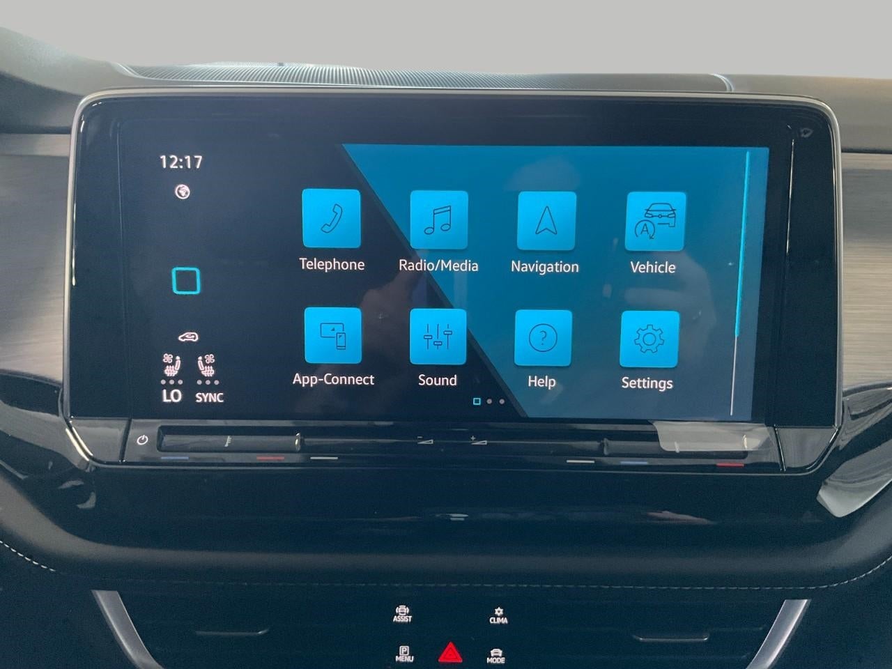 2026 Volkswagen Atlas Cross Sport 2.0T SE w/Technology 4MOTION
