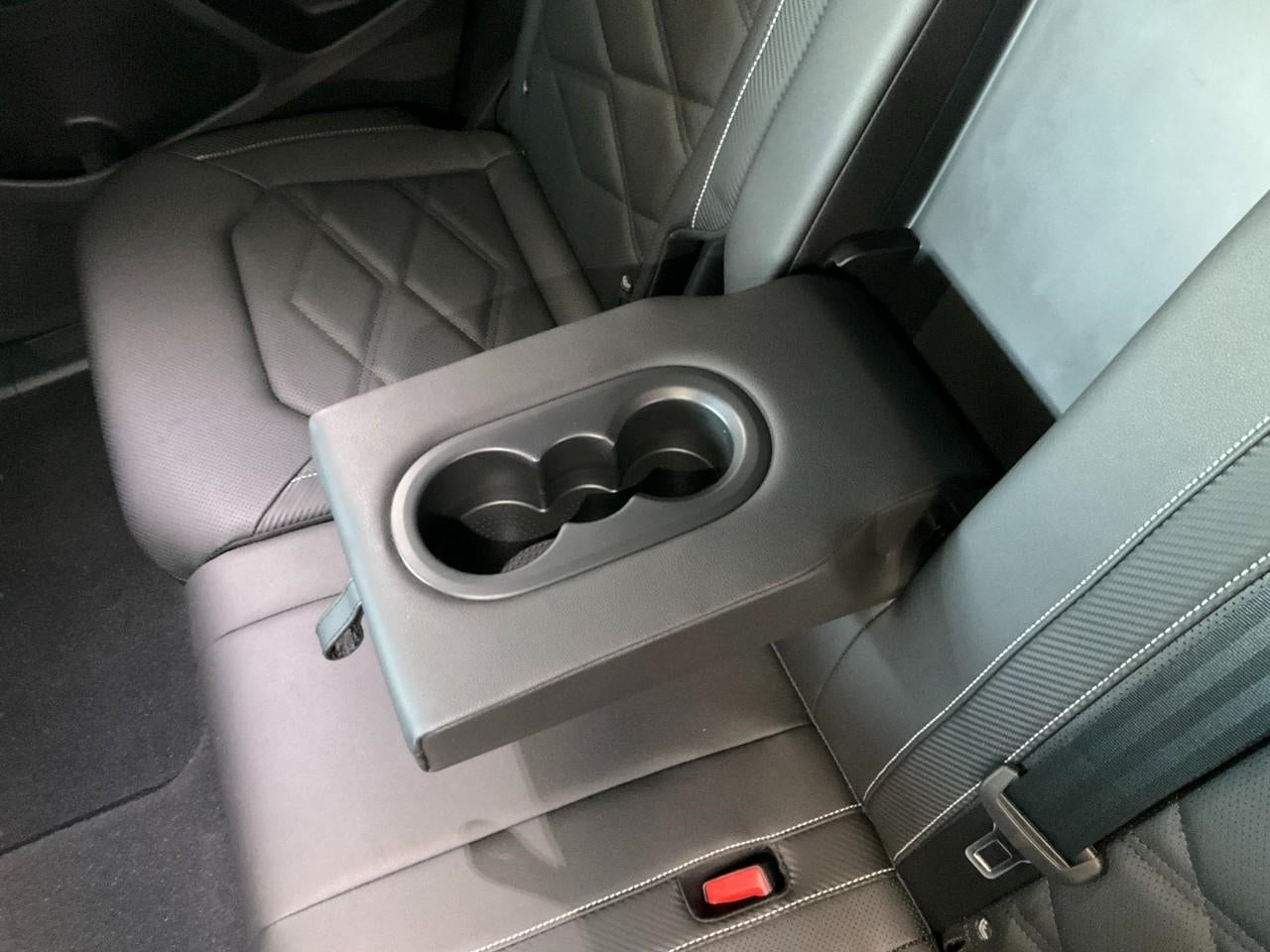 2026 Volkswagen Atlas Cross Sport 2.0T SE w/Technology 4MOTION