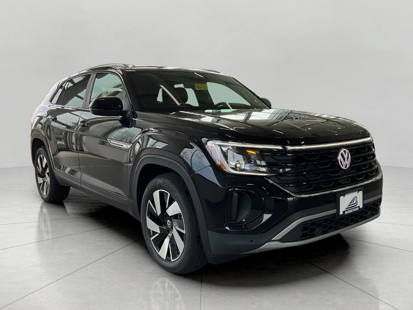 2026 Volkswagen Atlas Cross Sport 2.0T SE w/Technology 4MOTION