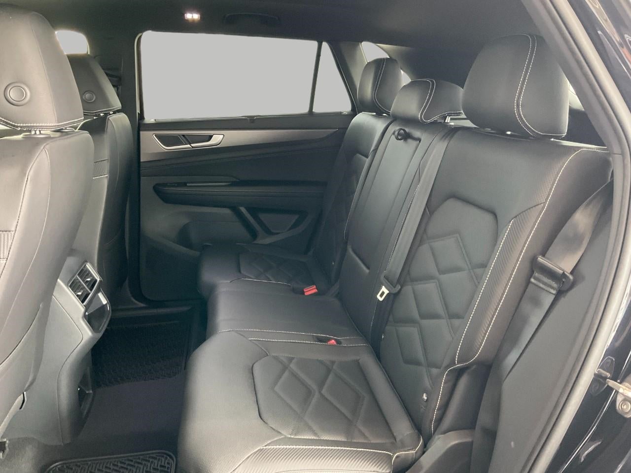 2026 Volkswagen Atlas Cross Sport 2.0T SE w/Technology 4MOTION