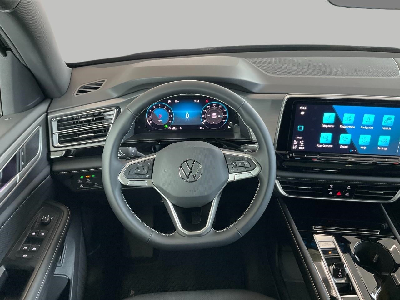 2026 Volkswagen Atlas Cross Sport 2.0T SE w/Technology 4MOTION