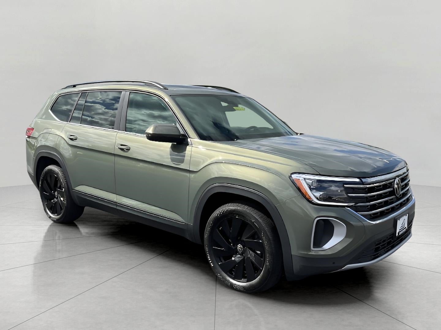 2026 Volkswagen Atlas 2.0T SE w/Technology 4MOTION