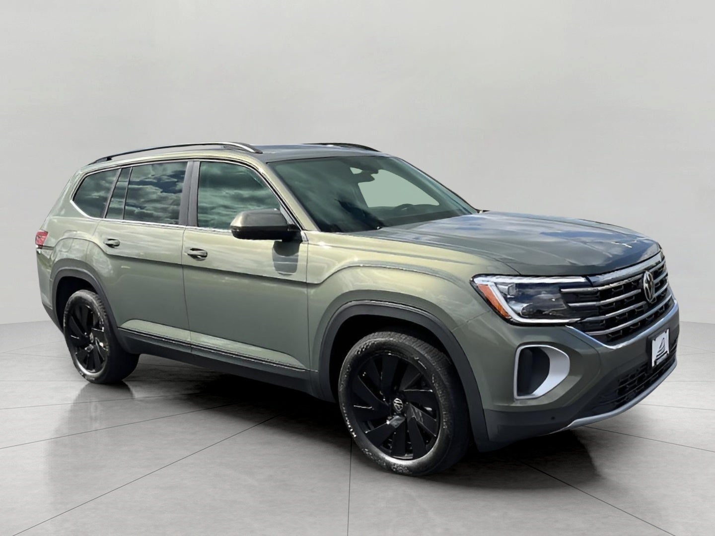 2026 Volkswagen Atlas 2.0T SE w/Technology 4MOTION