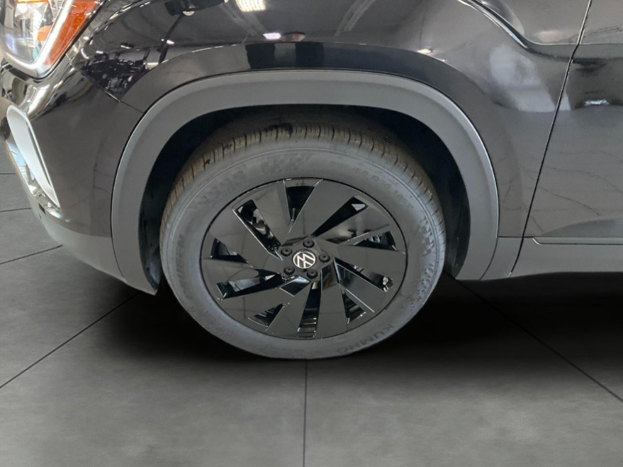 2026 Volkswagen Atlas 2.0T SE w/Technology 4MOTION