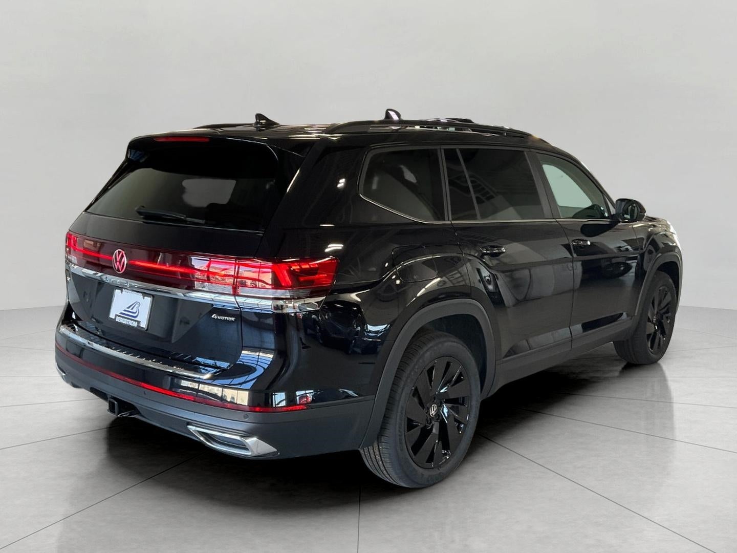 2026 Volkswagen Atlas 2.0T SE w/Technology 4MOTION