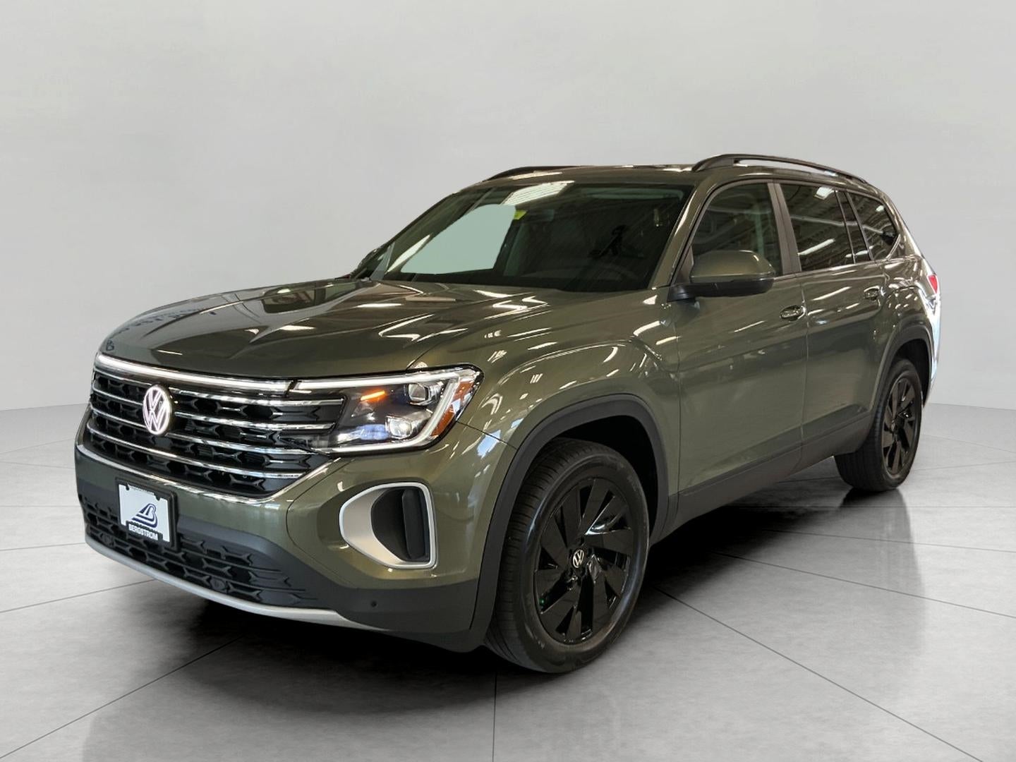 2026 Volkswagen Atlas 2.0T SE w/Technology 4MOTION