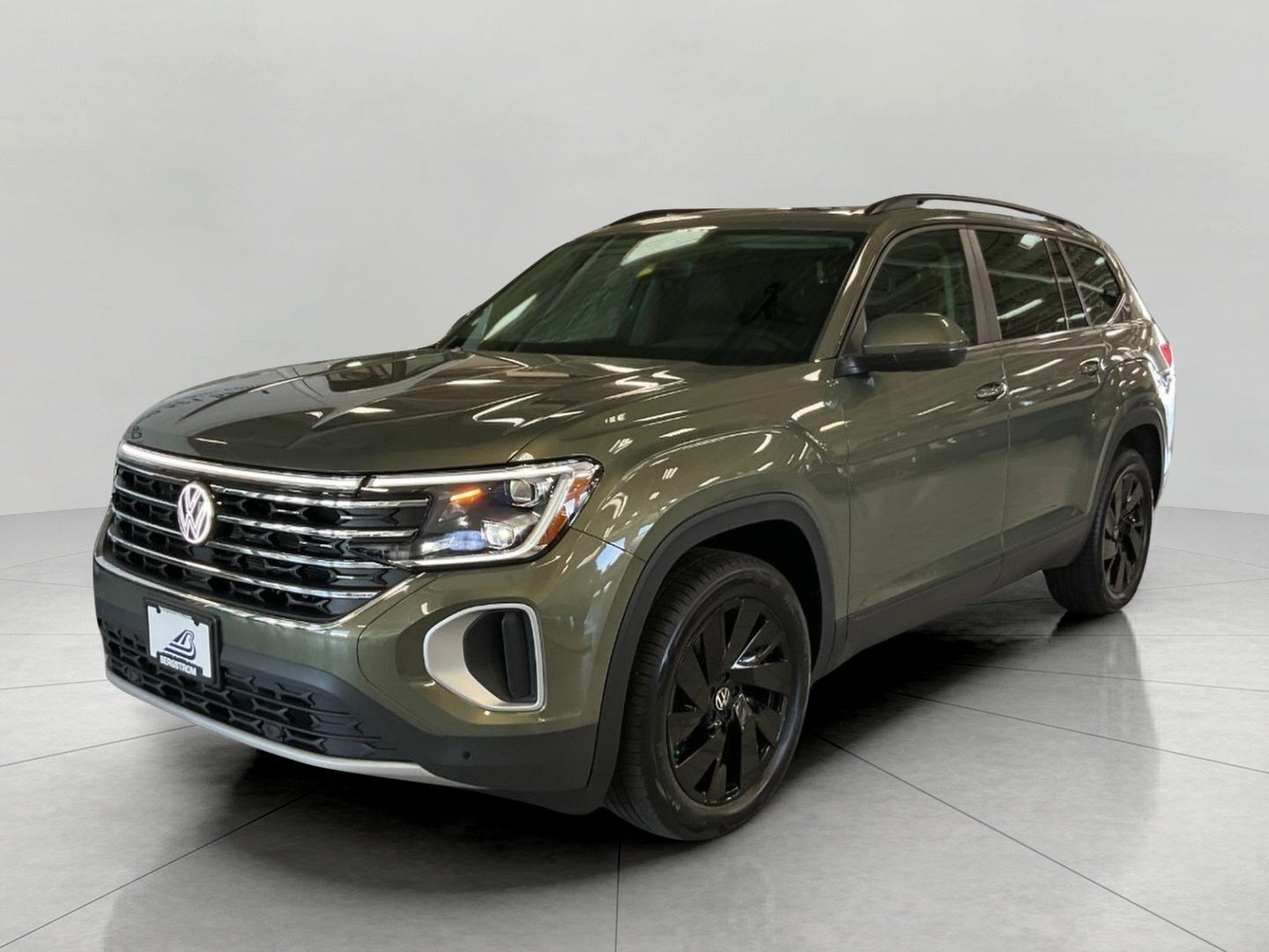 2026 Volkswagen Atlas 2.0T SE w/Technology 4MOTION