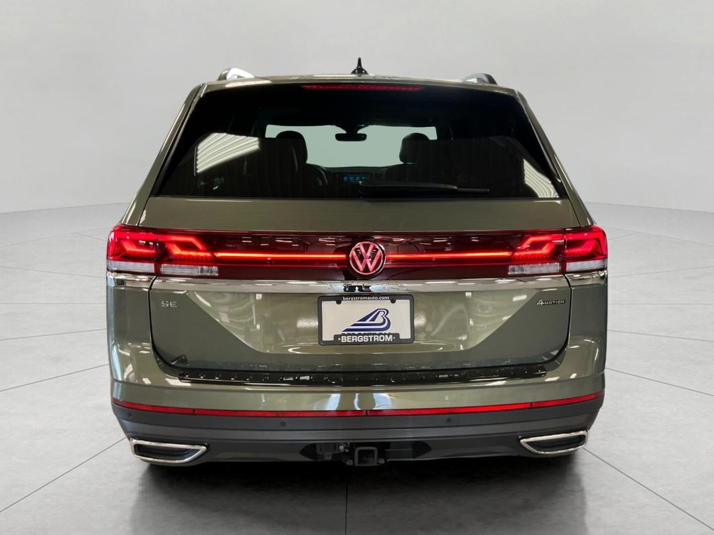 2026 Volkswagen Atlas 2.0T SE w/Technology 4MOTION