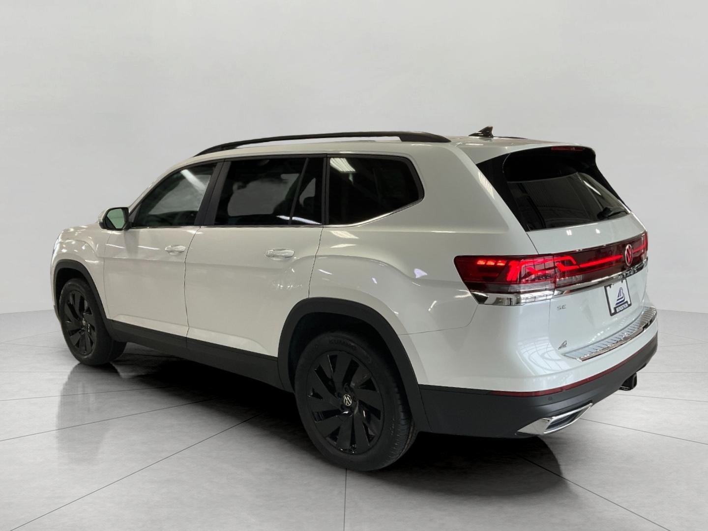 2026 Volkswagen Atlas 2.0T SE w/Technology 4MOTION