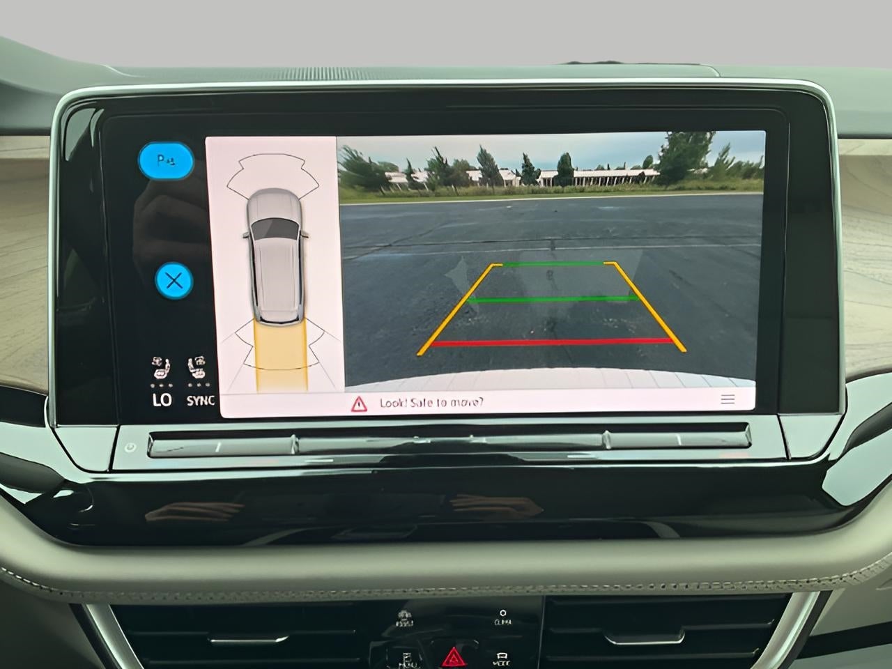 2026 Volkswagen Atlas 2.0T SE w/Technology 4MOTION