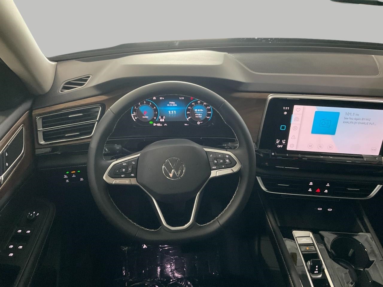 2026 Volkswagen Atlas 2.0T SE w/Technology 4MOTION