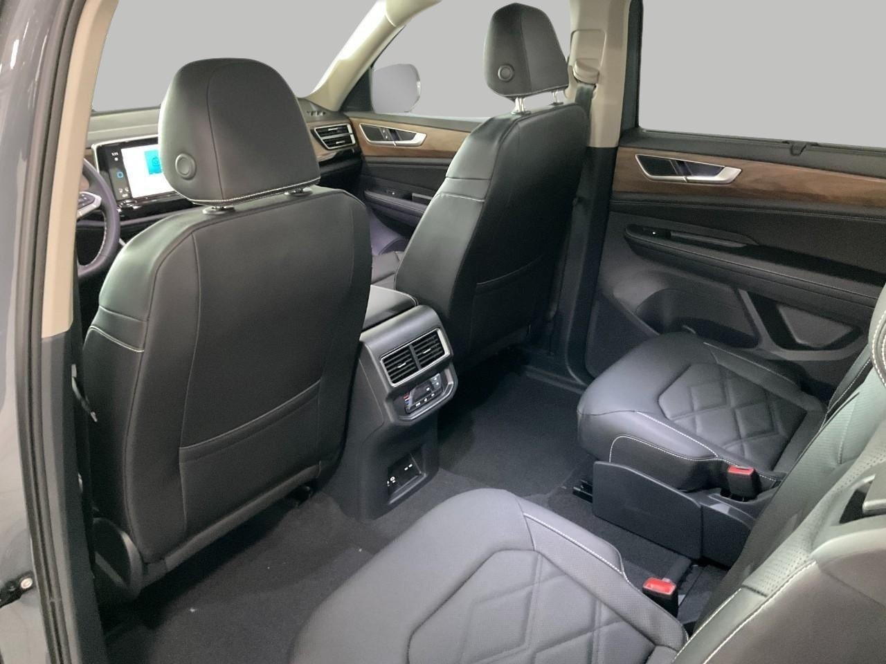 2026 Volkswagen Atlas 2.0T SE w/Technology 4MOTION