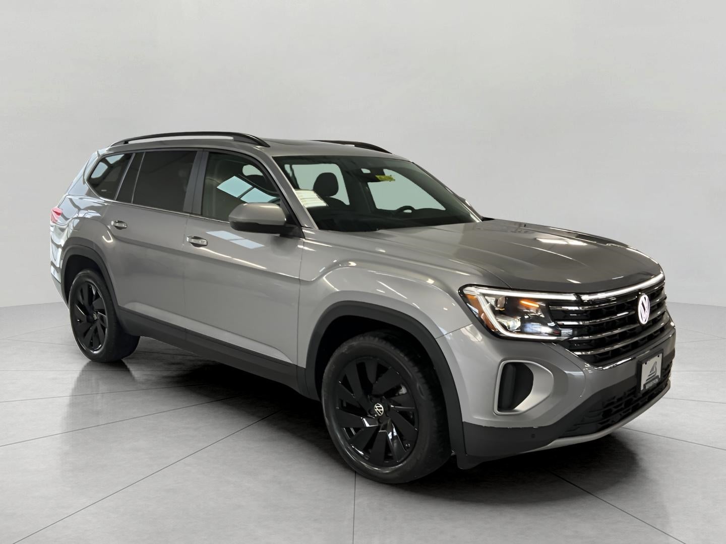 2026 Volkswagen Atlas 2.0T SE w/Technology 4MOTION