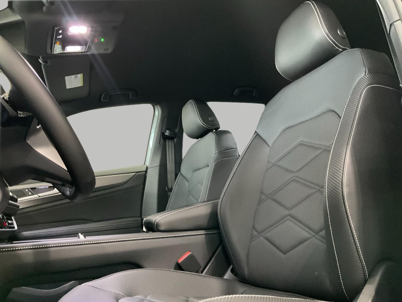 2026 Volkswagen Atlas Cross Sport 2.0T SE 4MOTION