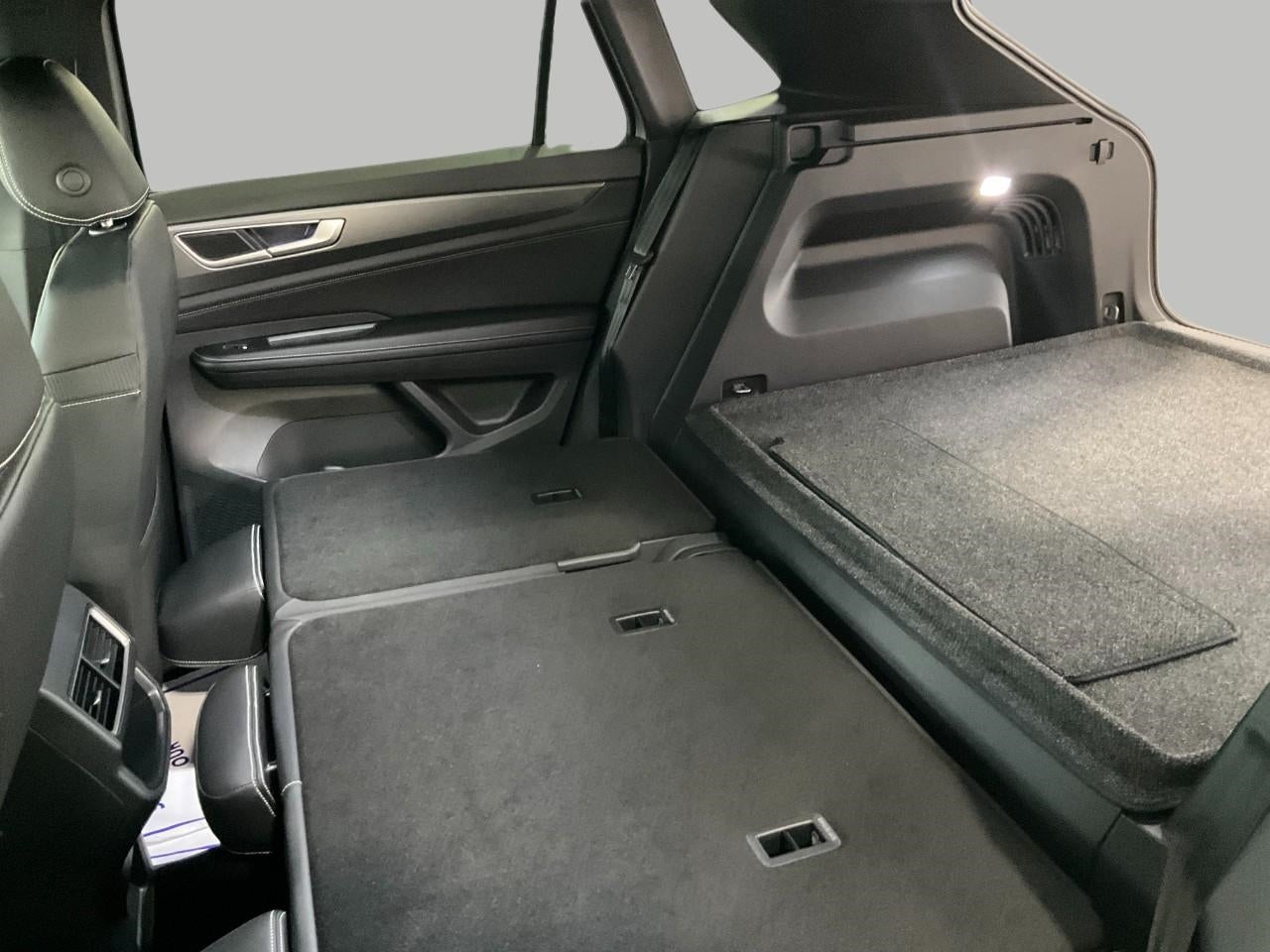 2026 Volkswagen Atlas Cross Sport 2.0T SE 4MOTION