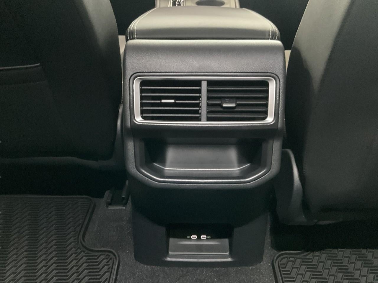 2026 Volkswagen Atlas Cross Sport 2.0T SE 4MOTION