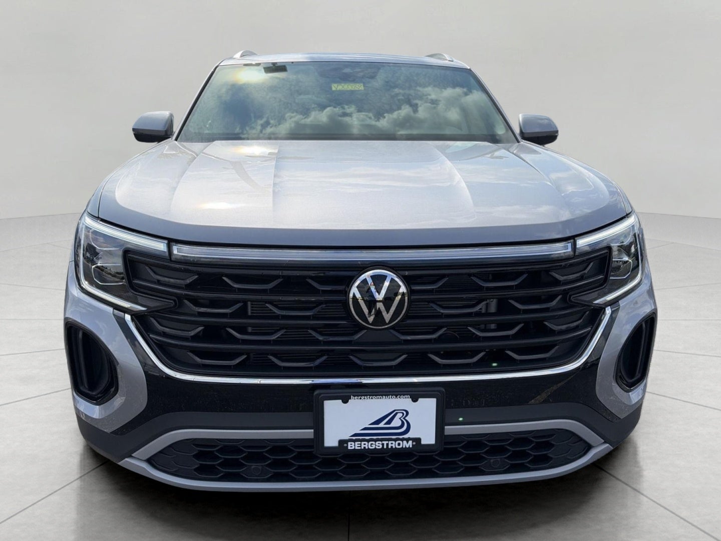 2026 Volkswagen Atlas Cross Sport 2.0T SE 4MOTION