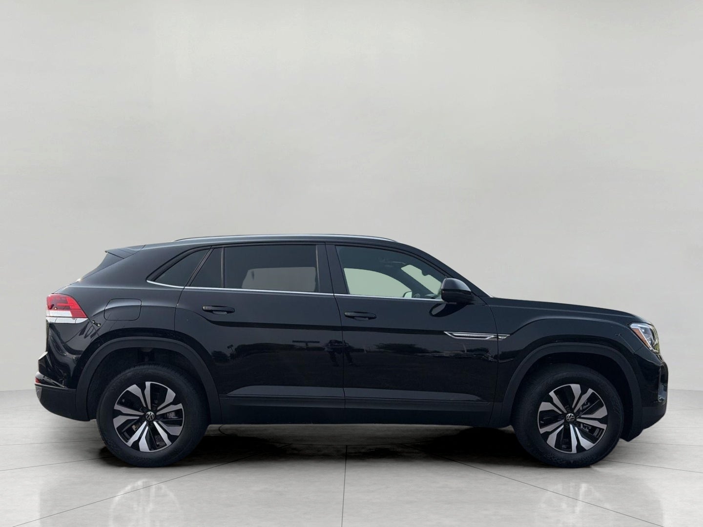 2026 Volkswagen Atlas Cross Sport 2.0T SE 4MOTION
