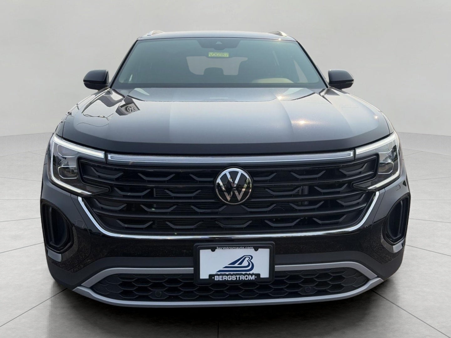 2026 Volkswagen Atlas Cross Sport 2.0T SE 4MOTION