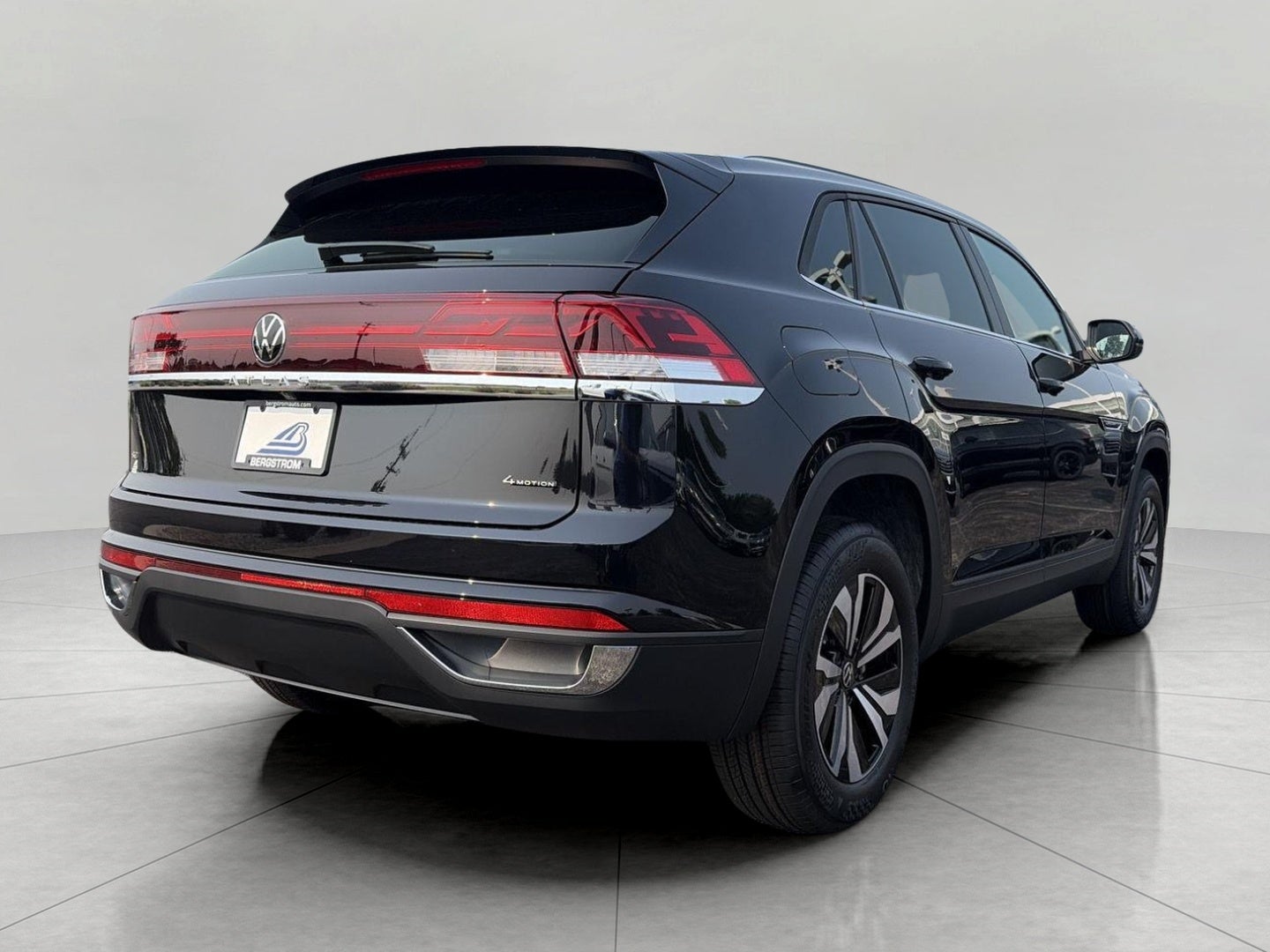 2026 Volkswagen Atlas Cross Sport 2.0T SE 4MOTION