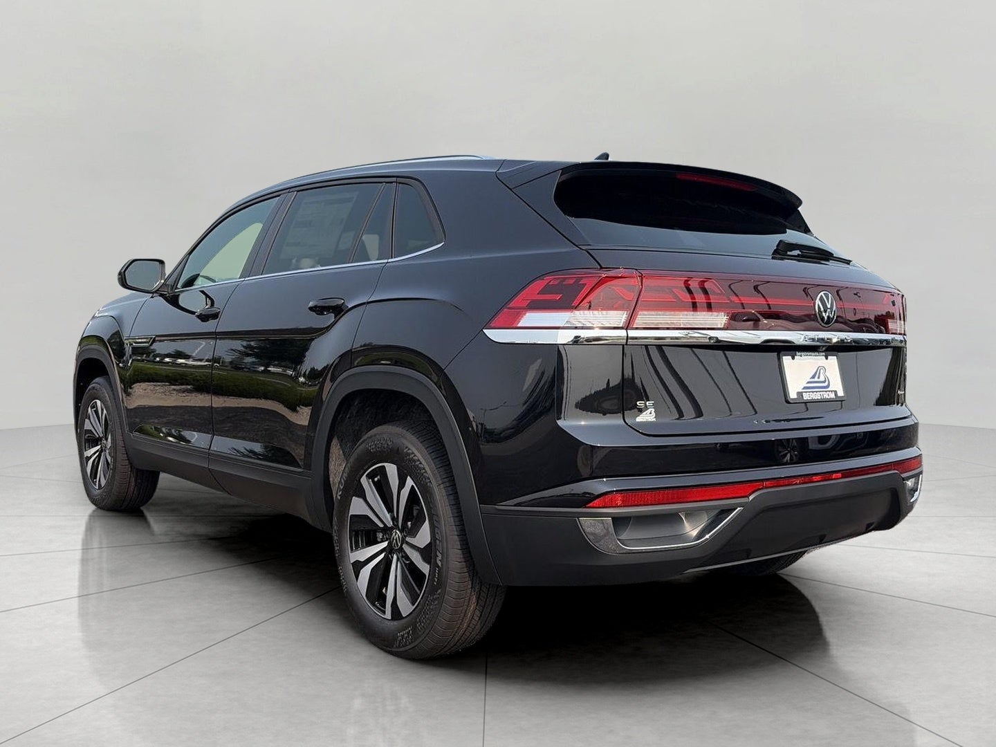 2026 Volkswagen Atlas Cross Sport 2.0T SE 4MOTION