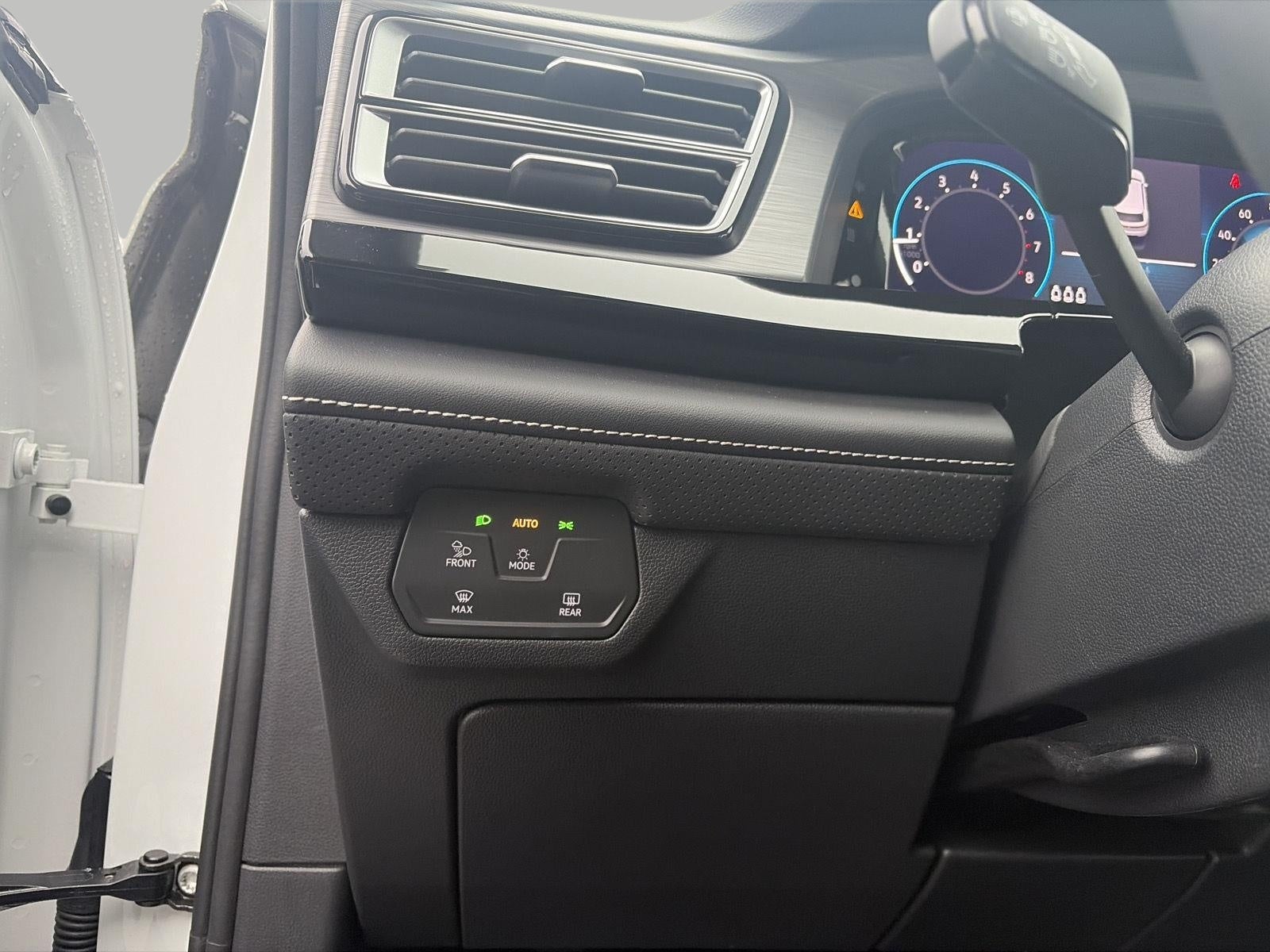 2026 Volkswagen Atlas Cross Sport 2.0T SE 4MOTION