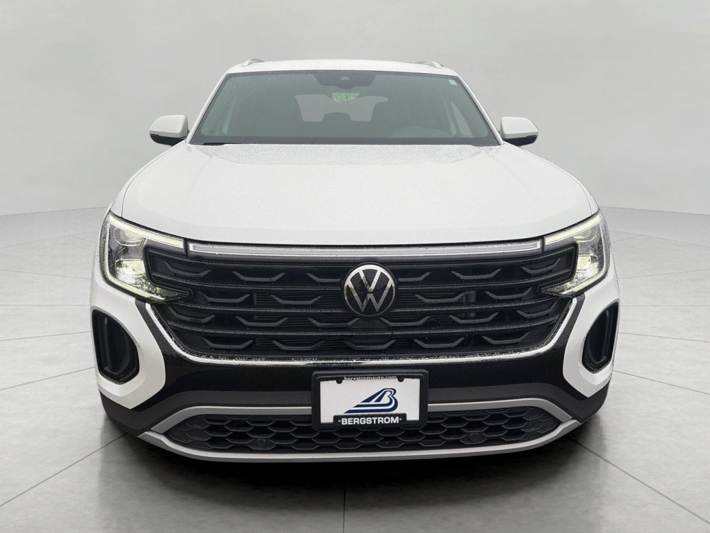 2026 Volkswagen Atlas Cross Sport 2.0T SE 4MOTION