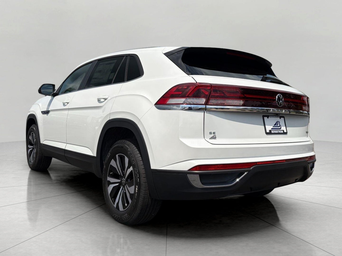 2026 Volkswagen Atlas Cross Sport 2.0T SE 4MOTION