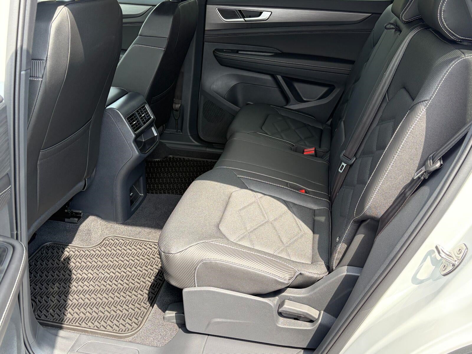 2026 Volkswagen Atlas Cross Sport 2.0T SE 4MOTION