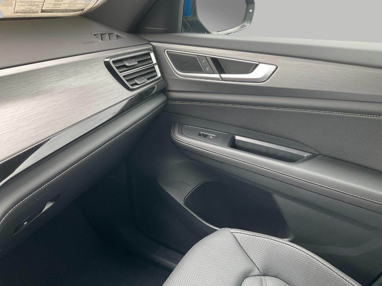 2026 Volkswagen Atlas Cross Sport 2.0T SE 4MOTION