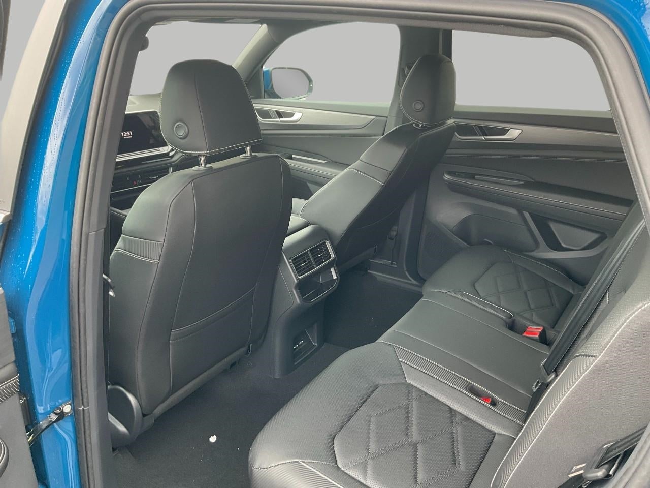 2026 Volkswagen Atlas Cross Sport 2.0T SE 4MOTION