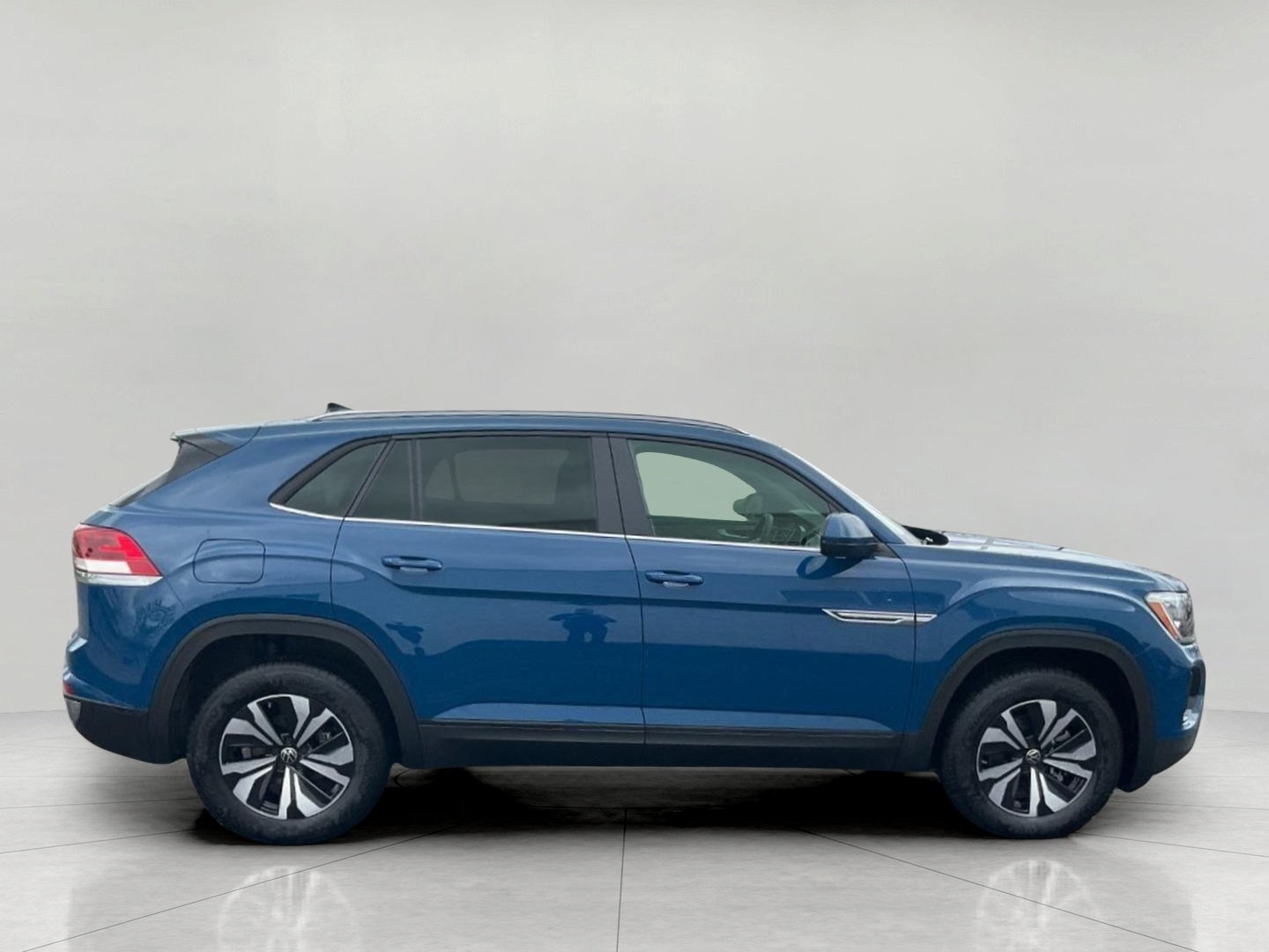2026 Volkswagen Atlas Cross Sport 2.0T SE 4MOTION