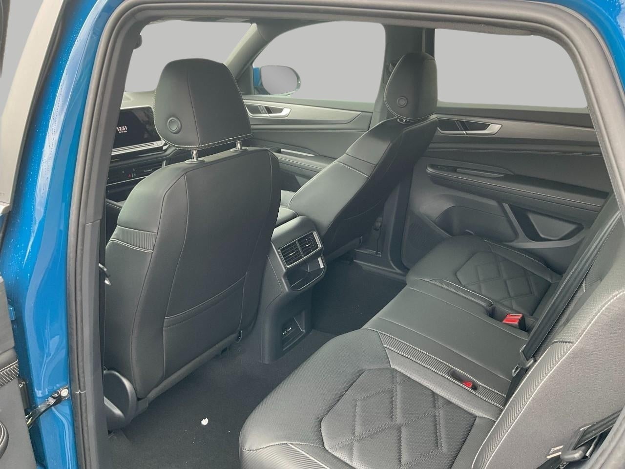 2026 Volkswagen Atlas Cross Sport 2.0T SE 4MOTION