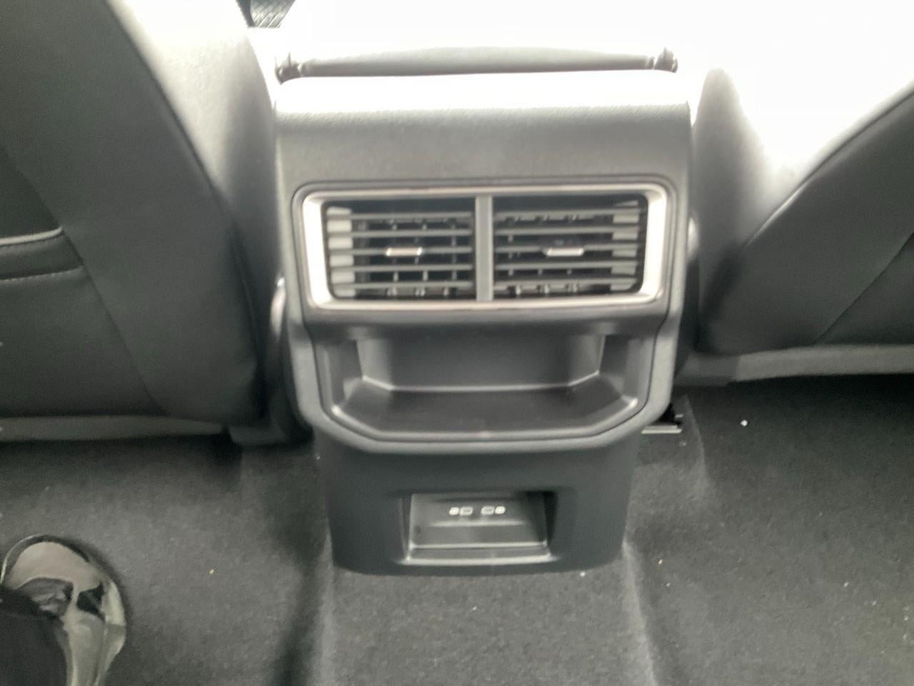 2026 Volkswagen Atlas Cross Sport 2.0T SE 4MOTION