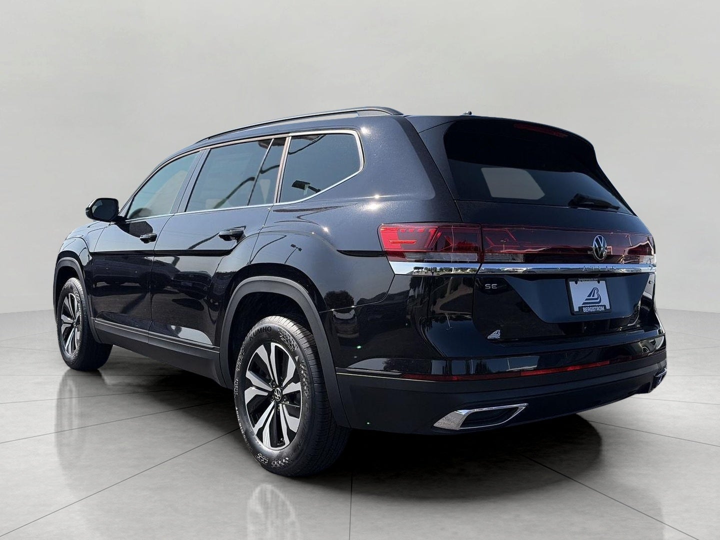2026 Volkswagen Atlas 2.0T SE 4MOTION