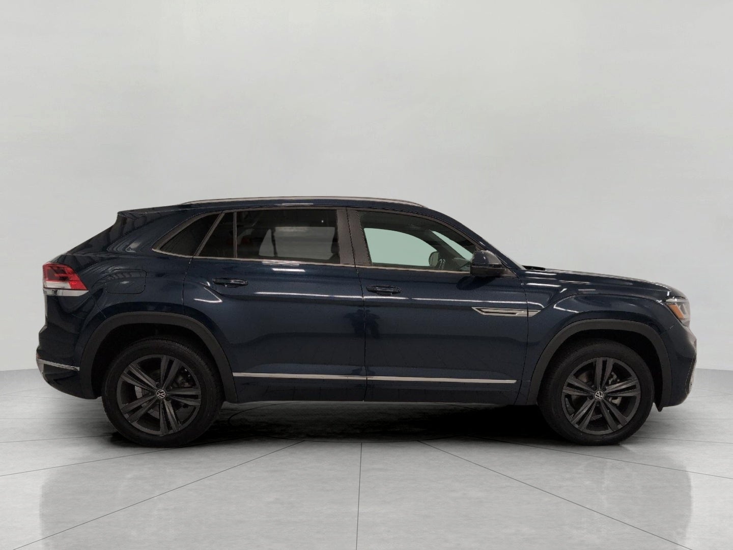 2021 Volkswagen Atlas Cross Sport 3.6L V6 SE w/Technology R-Line 4MOTION