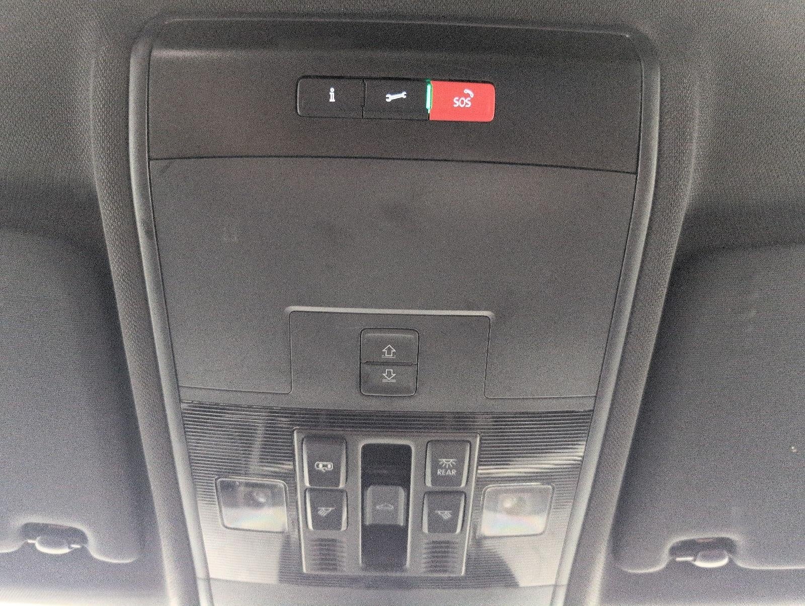 2021 Volkswagen Atlas Cross Sport 3.6L V6 SE w/Technology R-Line 4MOTION