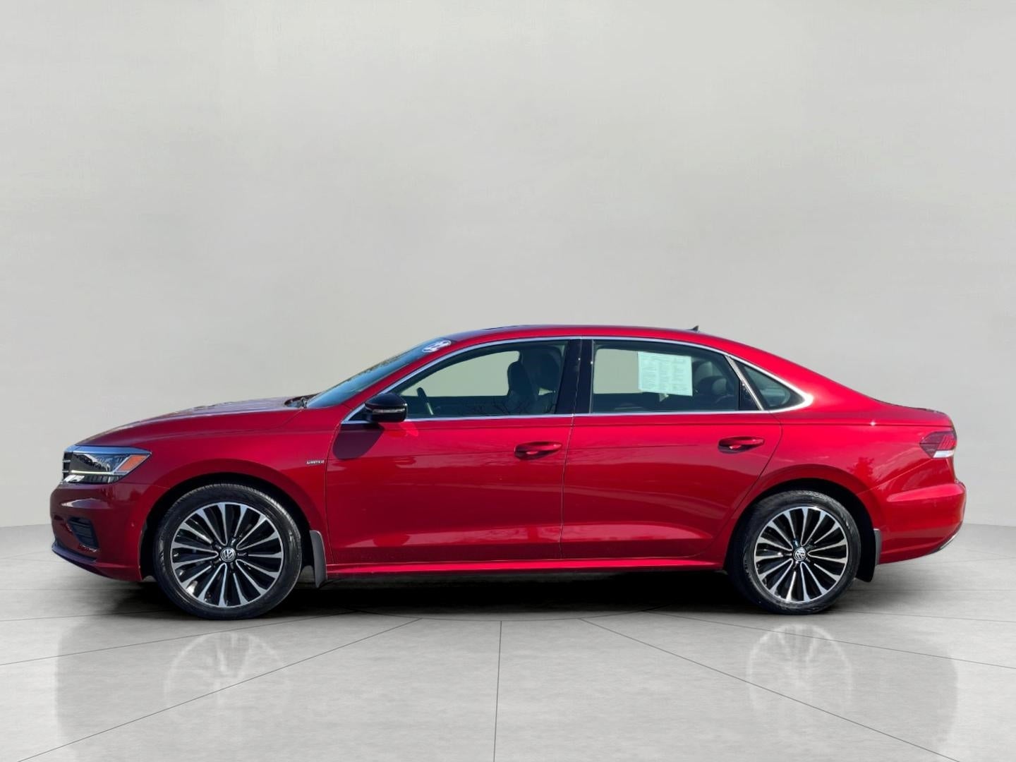 2022 Volkswagen Passat 2.0T Limited Edition Auto