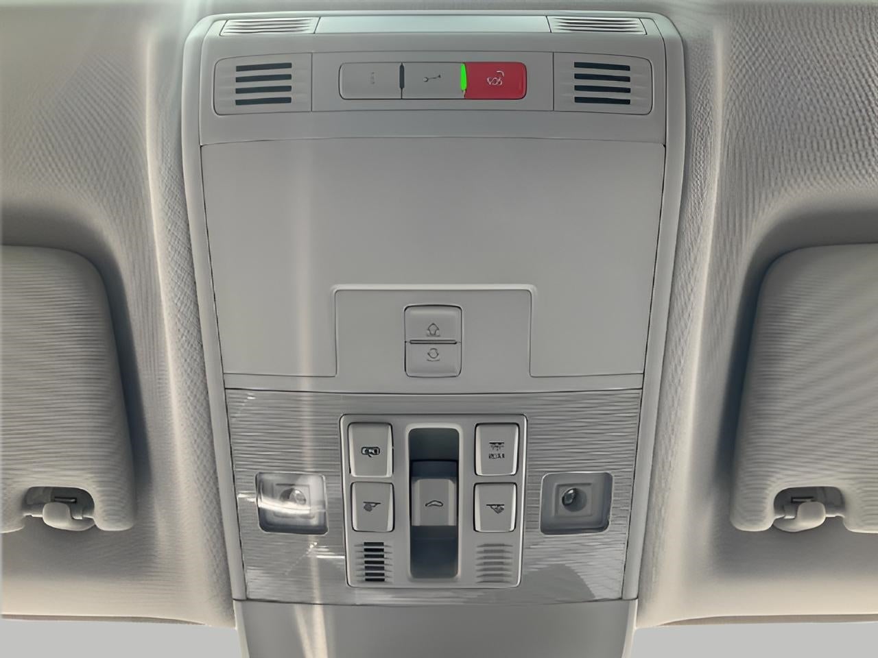 2025 Volkswagen Taos SE Black 4MOTION