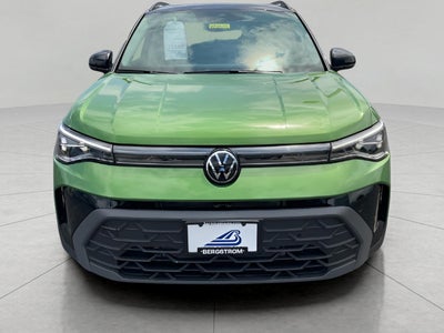 2025 Volkswagen Taos SE Black 4MOTION