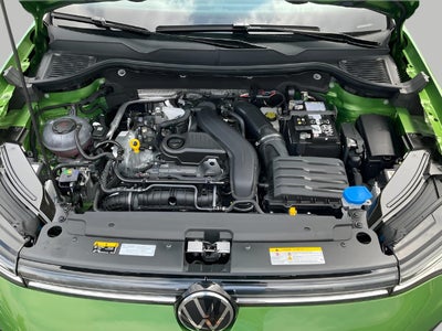 2025 Volkswagen Taos SE Black 4MOTION